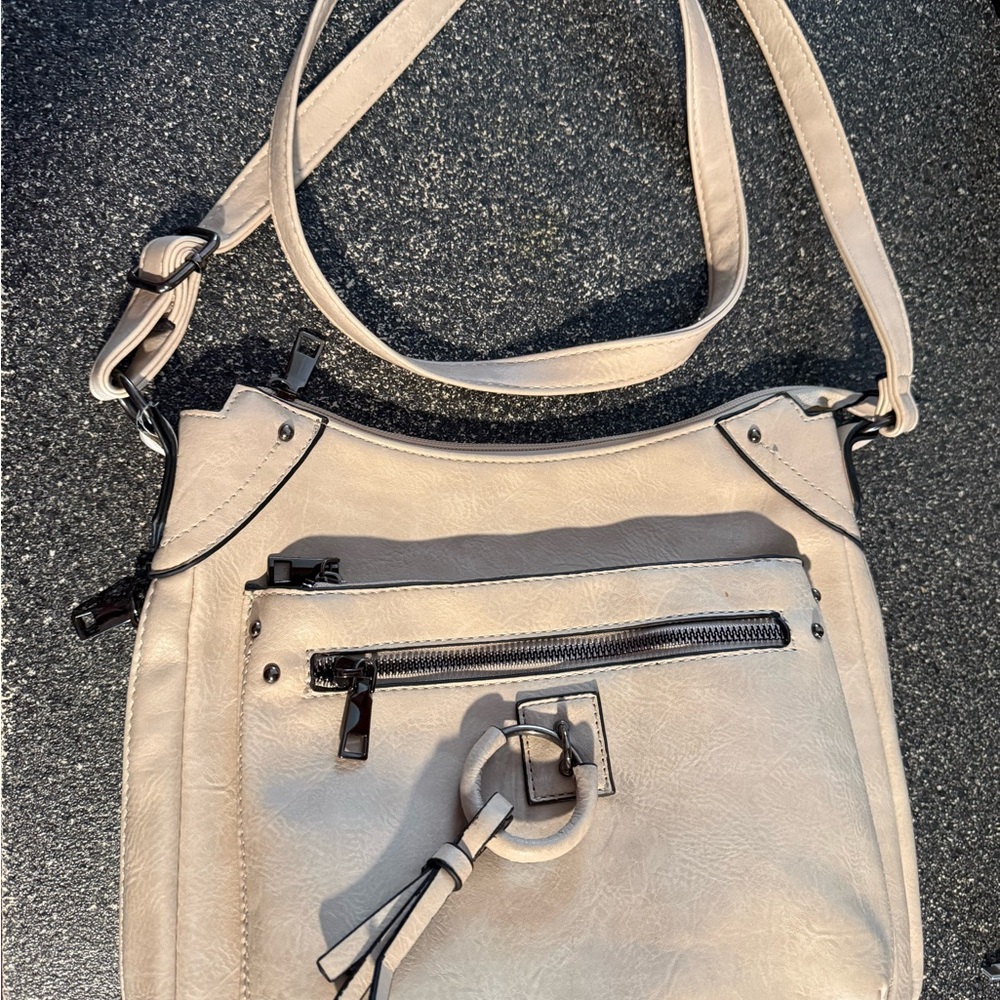 Elegant Cream Shoulder Bag